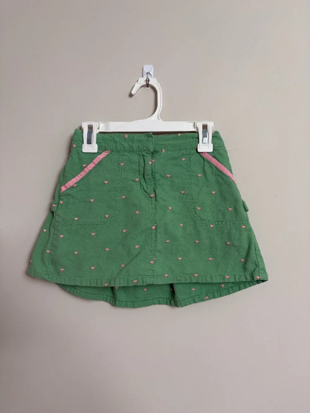 Gymboree Green and Pink Heart Ruffle Skort Size 8